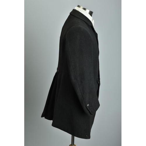 191 - A 1930s hunting coat (ref: YIT).