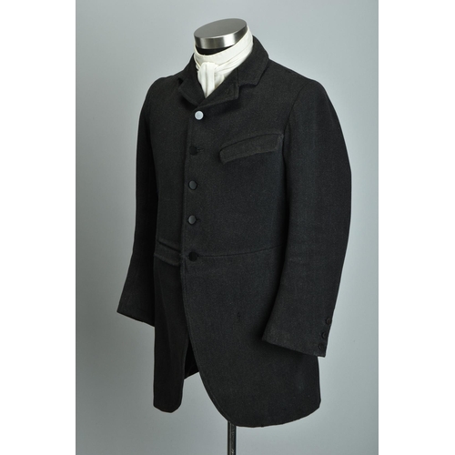 191 - A 1930s hunting coat (ref: YIT).