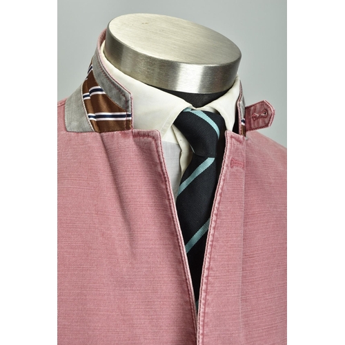 204 - A summer weight Saint Hilaire linen jacket s40R cruising style; together with an Autograph lined rai... 