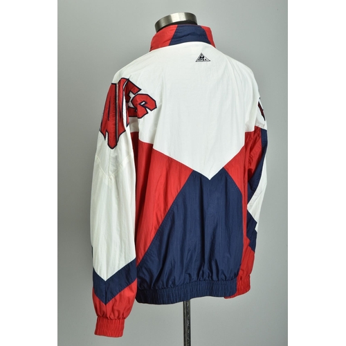 207 - An Atlanta Braves Basketball Team tracksuit jacket (ref: YJB).