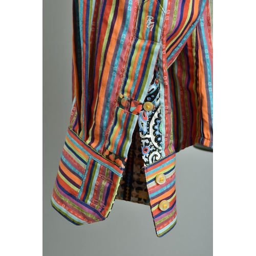 208 - A gentleman's flamboyant Robert Graham Shirt (ref: YDJ). Condition Report                           ... 