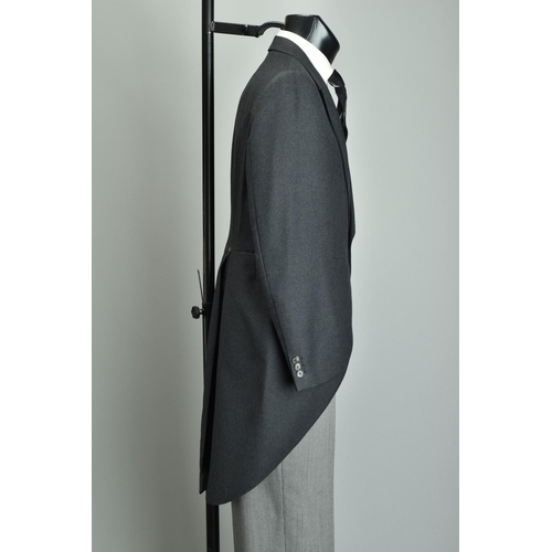 218 - Morning dress suit.  A gentleman's grey tailcoat, patterned trousers & waistcoat (ref: VVF). Conditi... 