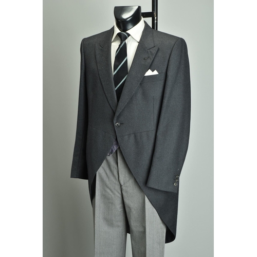 218 - Morning dress suit.  A gentleman's grey tailcoat, patterned trousers & waistcoat (ref: VVF). Conditi... 