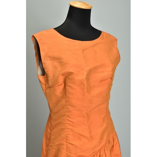 236 - A 1960s dress (ref: FCR). Condition Report                           32, -, -, 34               ... 