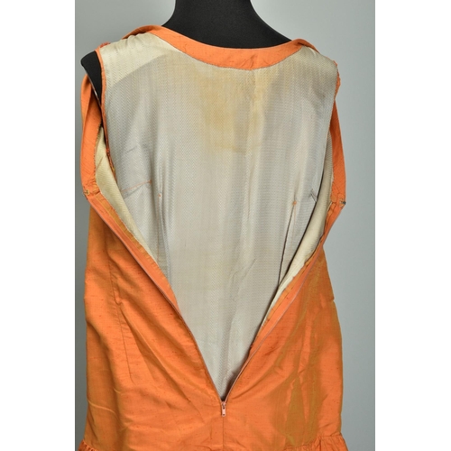 236 - A 1960s dress (ref: FCR). Condition Report                           32, -, -, 34               ... 