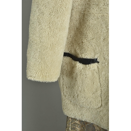 240 - A fine quality 1970s sheepskin coat (ref: YHC). Condition ReportExcellent condition