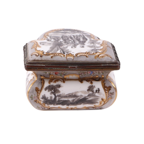 444 - A 19th century Sampson porcelain en grisaille bonbonniere box and cover of shaped form with gilt met... 