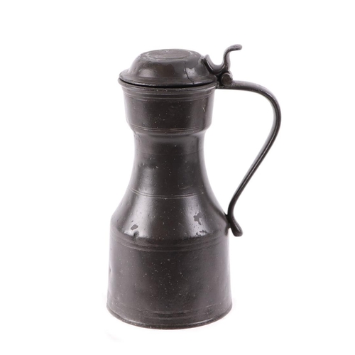 530 - An early 19th century Tappit Hen pewter flagon with crowned X and makers mark, 27cms high.