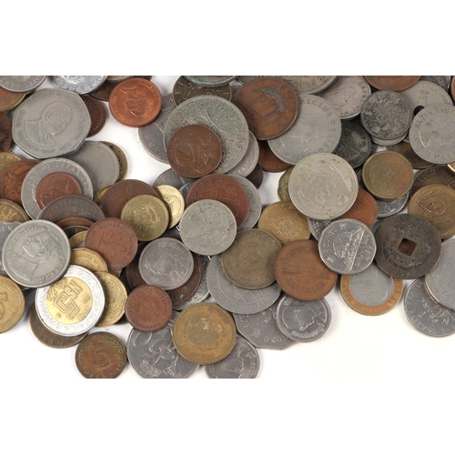 675 - A collection of world coinage and bank notes, both pre and post WWII, from various countries includi... 