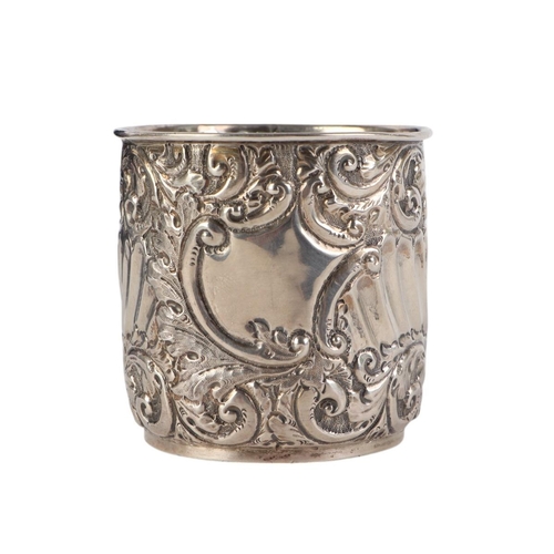 737 - An Edwardian silver christening tankard, Birmingham 1905, 61g.