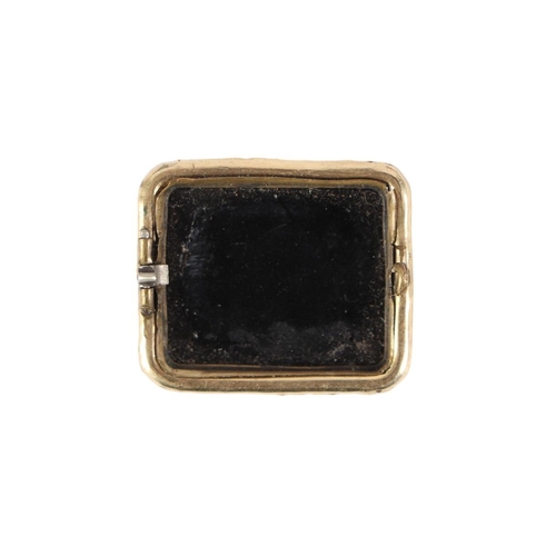 764 - A late 19th century Italian micromosaic brooch, 2.5cms wide.Condition ReportGood overall condition b... 