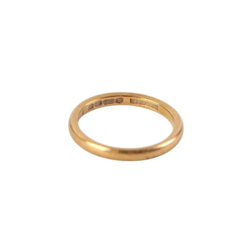 841 - A 22ct gold wedding band, approx UK size N, 6.1g; together with a 22ct gold wedding band, approx UK ... 