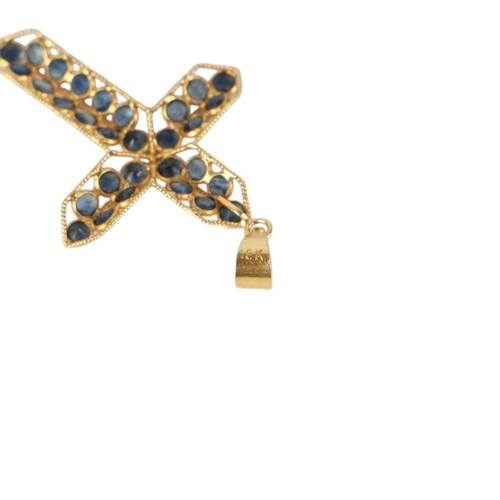 845 - An 18ct gold sapphire set cross pendant, 1g.