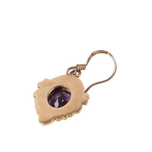 885 - Two pairs of 9ct gold mounted jade stud earrings; together with a pair of 9ct gold amethyst drop ear... 