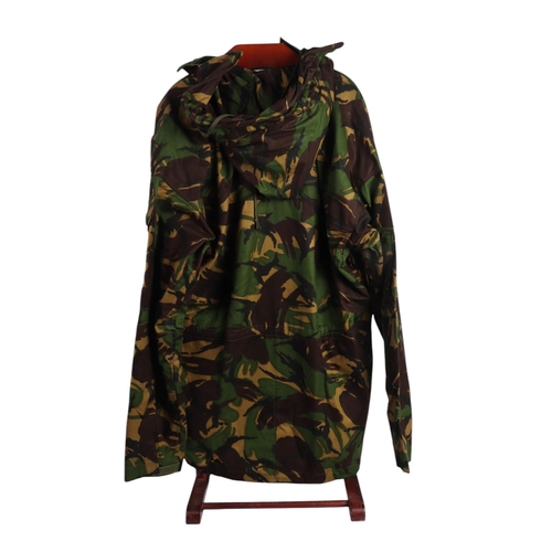 98 - British Army windproof arctic combat smock (ref: YSN).