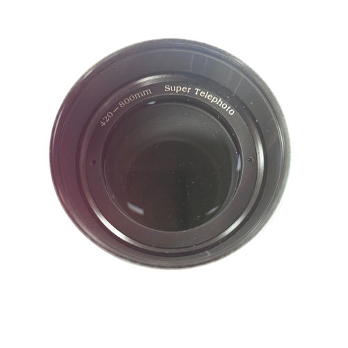 475 - A Canon 420mm tele focal camera lens.