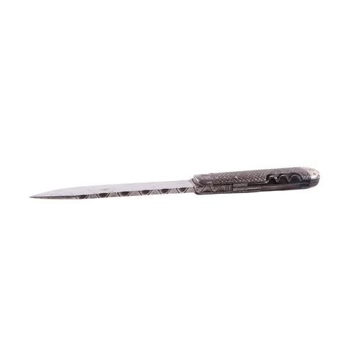 94 - A 19th century English Thornhill Wingfield gentleman's fixed blade bowie knife with folding and hidd... 