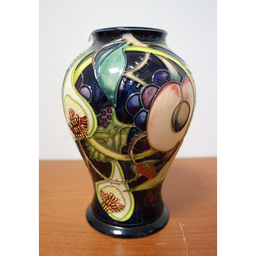 Moorcroft ' Queens Choice' Vase - 10cm Dia x 16cm Tall - 1st Quality - 2000