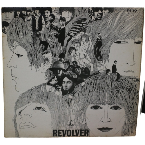 21 - Very Nice Selection of Beatles Vinyl Records, including Mono and Stereo Albums plus Various Singles ... 