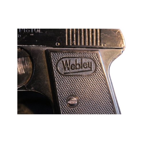 4 - Webley Sports Starting Pistol MkI - Working