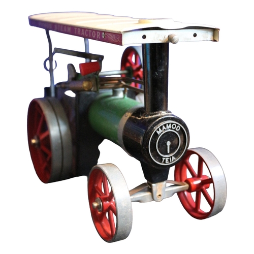 5 - Boxed Mamod TE 1a Steam Traction Engine with 4 Drive Belts