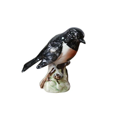 34 - Nice Selection of 9 Beswick Birds - Stonechat - Nuthatch - Whitethroat - Chaffinch - Grey Wagtail - ... 