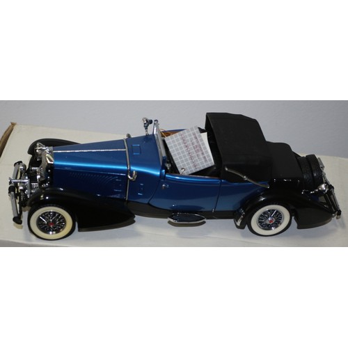 59 - Franklin Mint 1933 Duesenberg J. Victoria 1:24 Scale Die Cast Boxed with COA Model Car plus Franklin... 