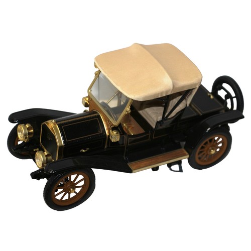 67 - Franklin Mint 1910 Cadillac Model Thirty Roadster 1:24 Scale Die Cast Model Car with Box and COA plu... 