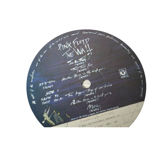 90 - Pink Floyd - The Wall with Cover Sticker Title Double Vinyl Album