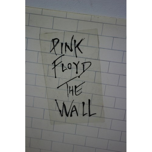 90 - Pink Floyd - The Wall with Cover Sticker Title Double Vinyl Album