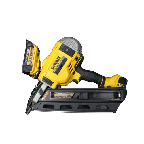 101 - Working Boxed Dewalt DCN690 Type 1 Large Nail Gun plus Nails and 2 Batteries