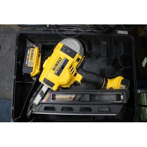 101 - Working Boxed Dewalt DCN690 Type 1 Large Nail Gun plus Nails and 2 Batteries