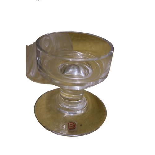 31 - Nice Selection of Quality Glassware including a Beautifully Etched Romeo and Juliet Heavy Vase, Dart... 