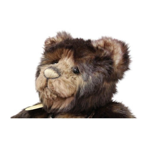 158 - Original Exclusive Design by Isabelle Lee for Charlie Bears - Bruce - CB0104658. Bruce measures 40cm... 