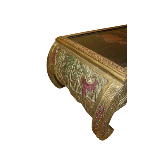 102 - Highly Decorated 1940's Era Oriental Table with Typical Oriental Scene on the Top, 103 x 44 cm