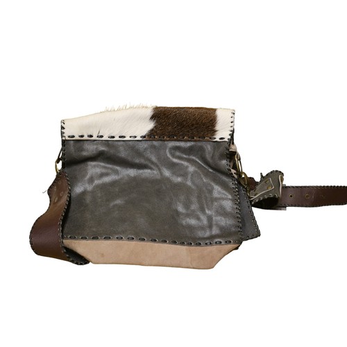 179 - Moochi Cow Hide Unisex Leather Hand Bag in Nice Condition with Shoulder Strap - Laptop Fits