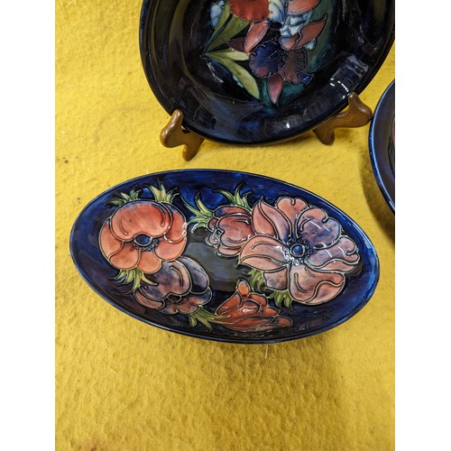 82 - 3 x Moorcroft Dishes