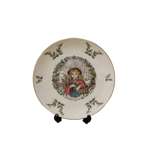 108 - 3 Royal Doulton Christmas Plates 1977, 1978 and 1799, 21cm Diameter