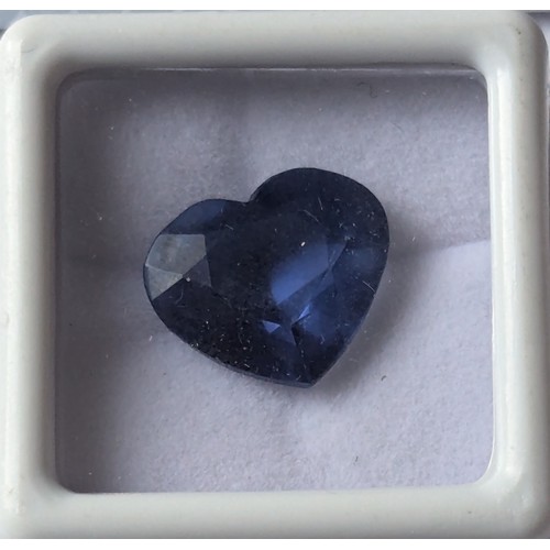 55 - Natural Tanzanite with GIL Certificate: - Weight: 9.32ct - Colour: Blue - Size: 11.87mm - Shape: Hea... 