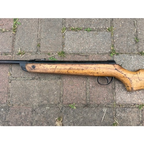 28 - BSA Meteor Air Rifle working