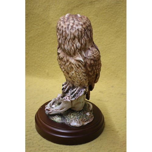 57 - Royal Doulton 'Tawny Owl' DA156, Signed by Sculptor in Gold, Limited Edition 133/2500, Boxed on Base... 