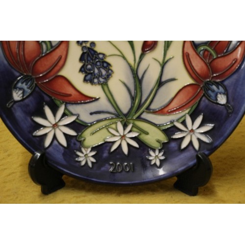 75 - Moorcroft 'Bluebell' Year Plate, 2001, By Nicola Slaney, Limited Edition 25/750, 22cm Diameter