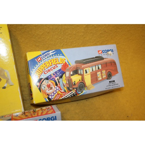 112 - Corgi Classics Chipperfield Circus x4 Sets