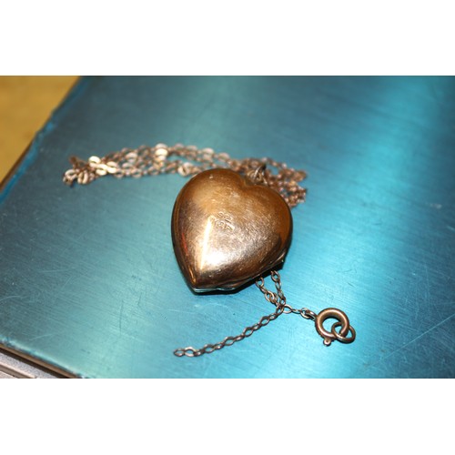 134 - 9CT Heart Locket Plus Gold Chain, 4.1g Weight