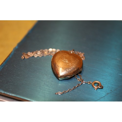 134 - 9CT Heart Locket Plus Gold Chain, 4.1g Weight