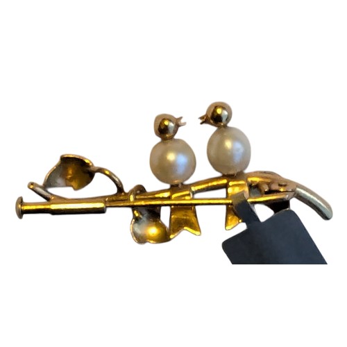 148 - Yellow Metal (No Marks) - Pearl Bird Brooch - 5.4g