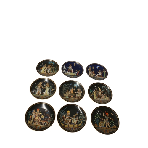 41 - 9x Egyptian Collectors Plates, including 1 with Cleopatra, 22cm dia