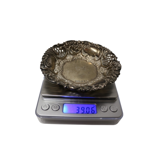 48 - Very Decorative Silver Bonbon Dish Hallmarked, 39.06g