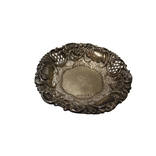 48 - Very Decorative Silver Bonbon Dish Hallmarked, 39.06g