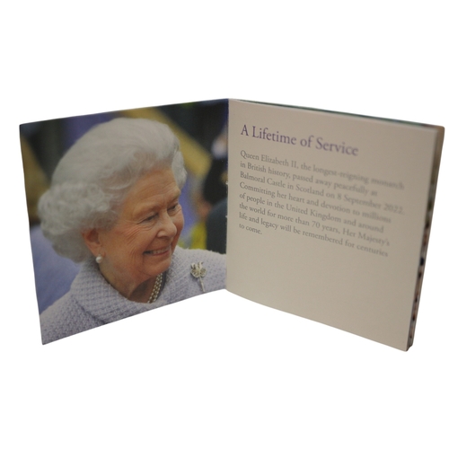 9 - 22ct/916 Royal Mint Queen Elizabeth II Memorial Full Sovereign Proof in Original Box and Booklet